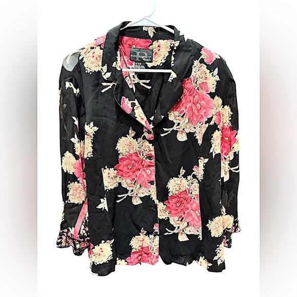 Requirements Floral Black and Pink Blouse button up 20W - Picture 1 of 4